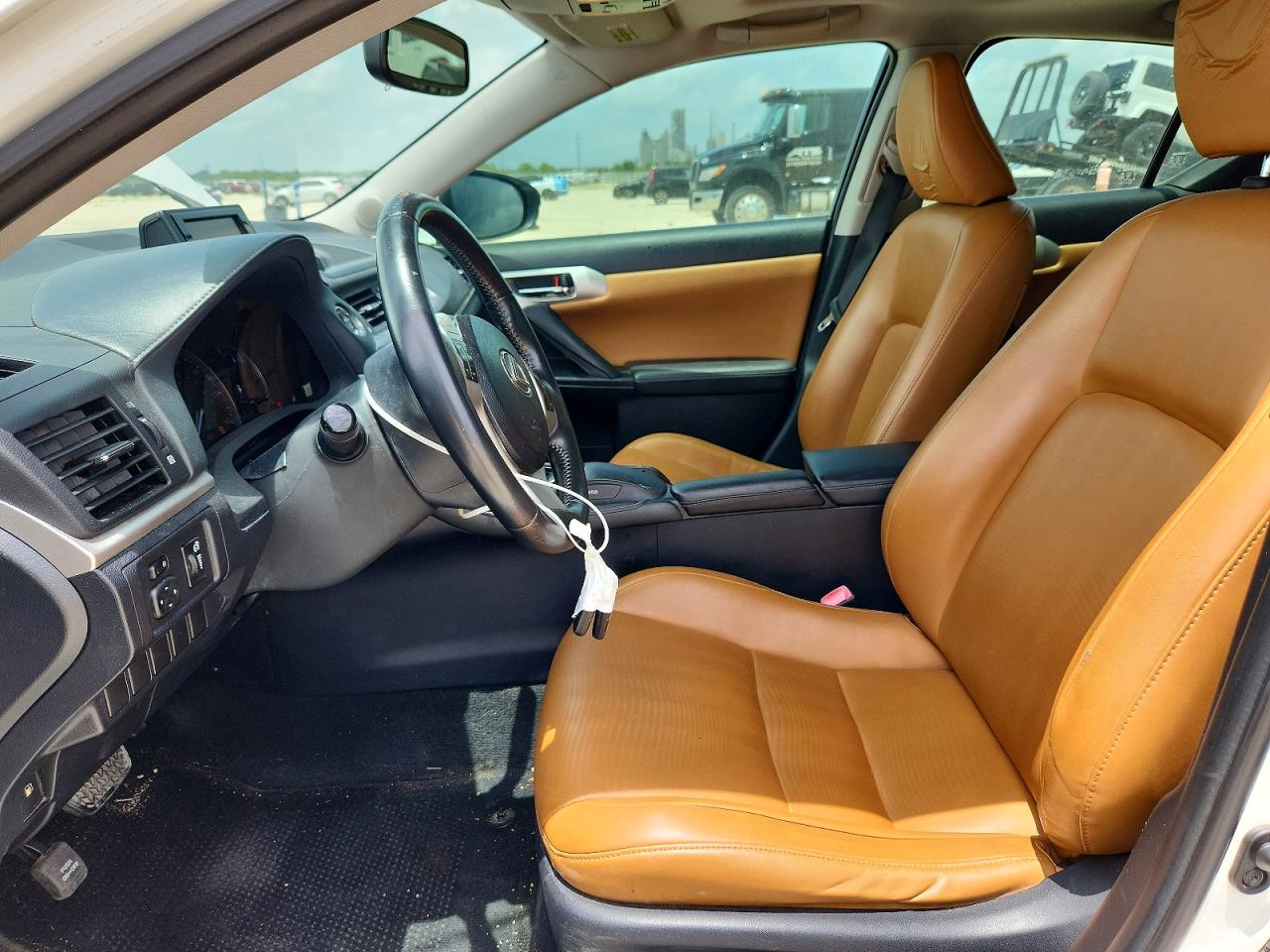 2013 LEXUS ZWA10L CT