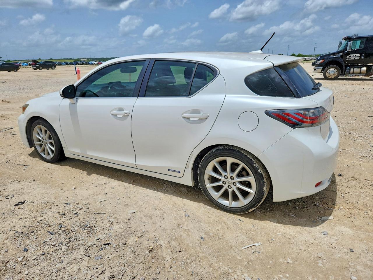 2013 LEXUS ZWA10L CT