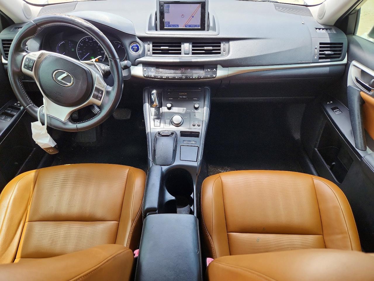 2013 LEXUS ZWA10L CT