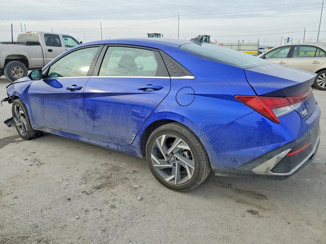 2025 HYUNDAI ELANTRA