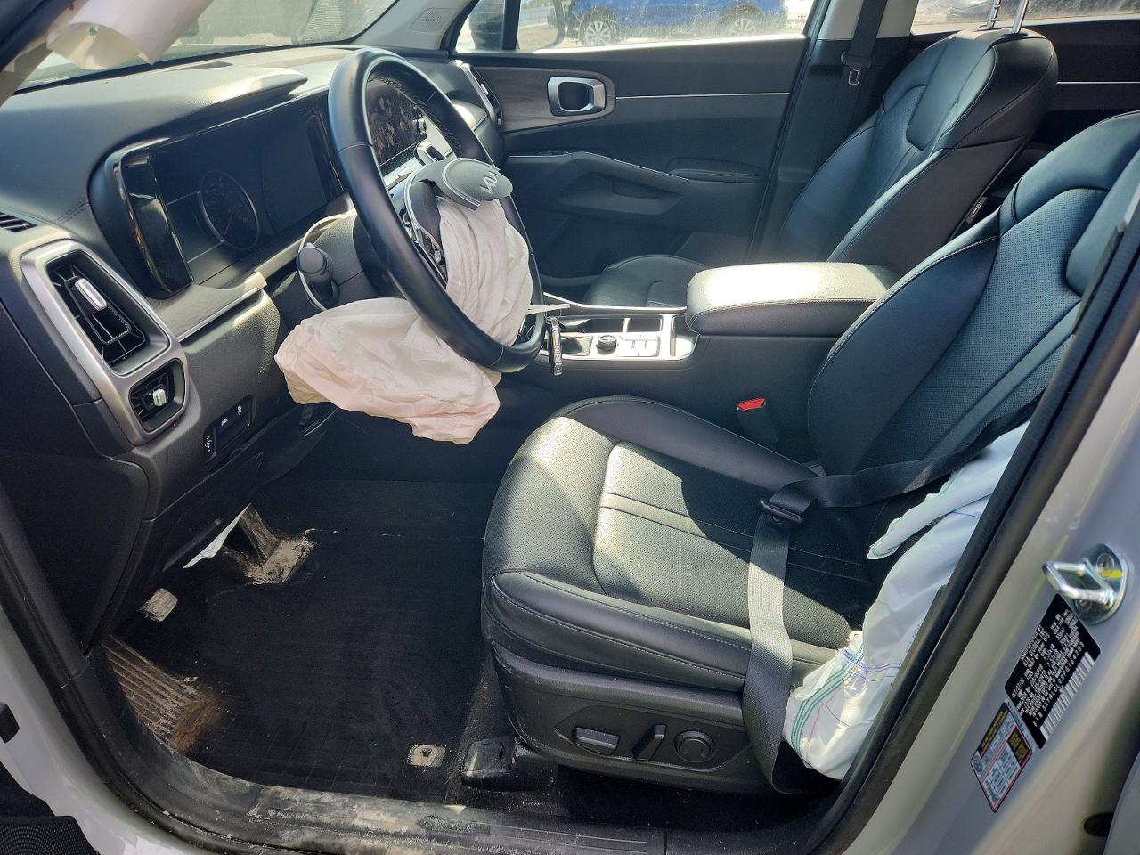 2023 KIA SORENTO