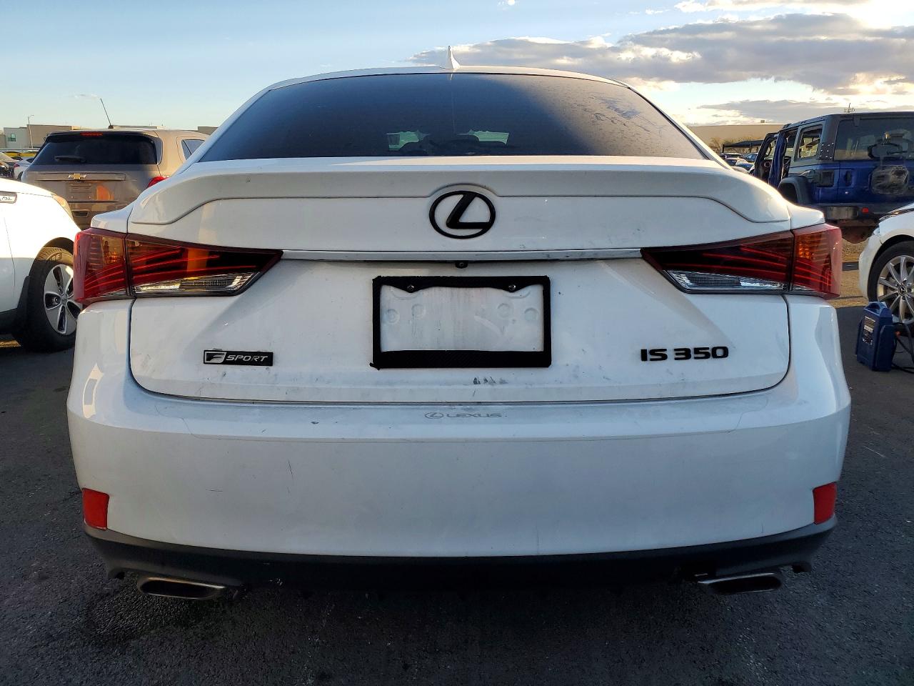 2019 LEXUS IS