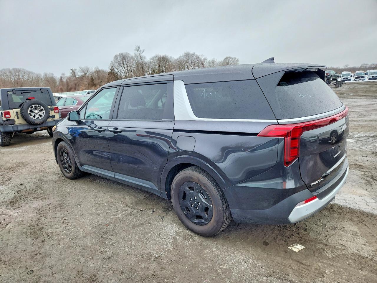 2025 KIA CARNIVAL