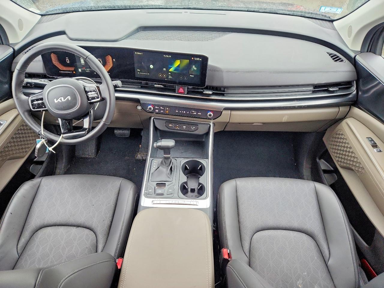2025 KIA CARNIVAL