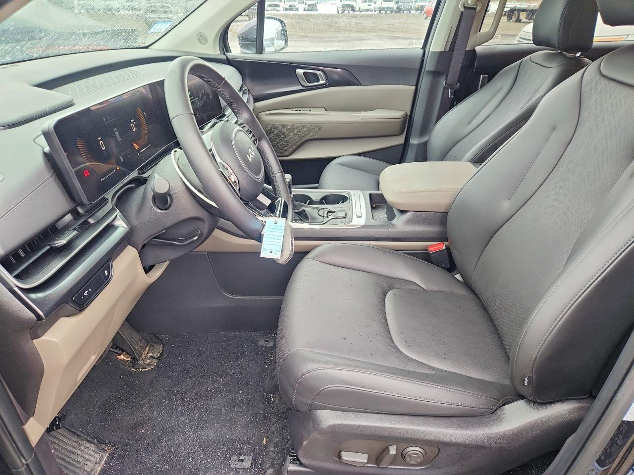 2025 KIA CARNIVAL