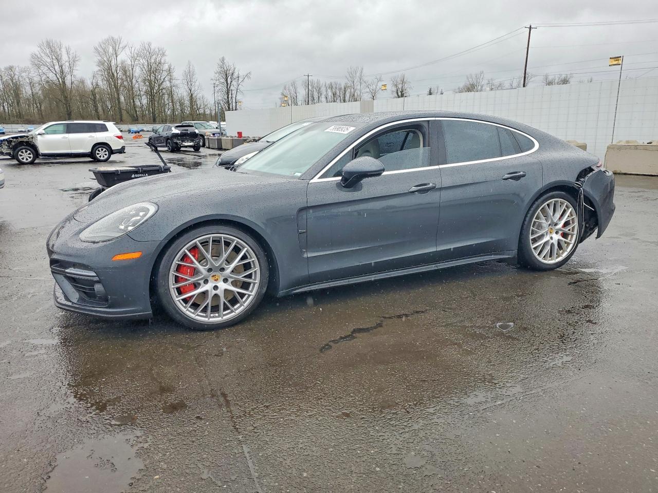 2017 PORSCHE PANAMERA — ?