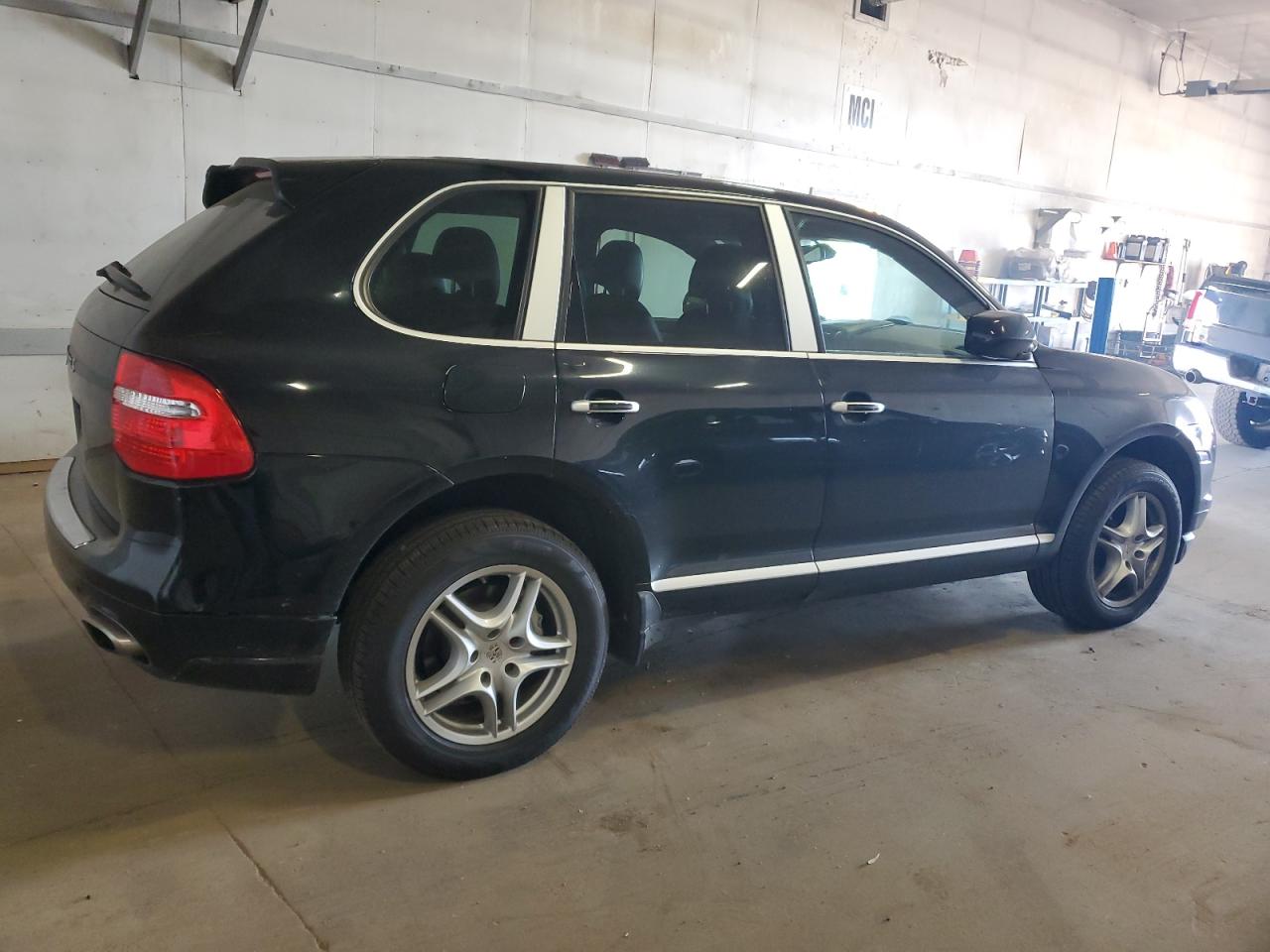2010 PORSCHE S CAYENNE