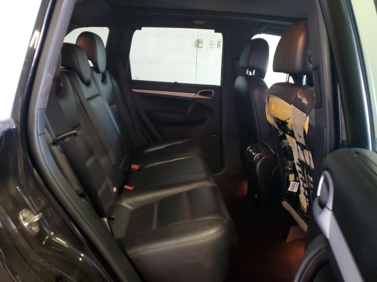 2010 PORSCHE S CAYENNE