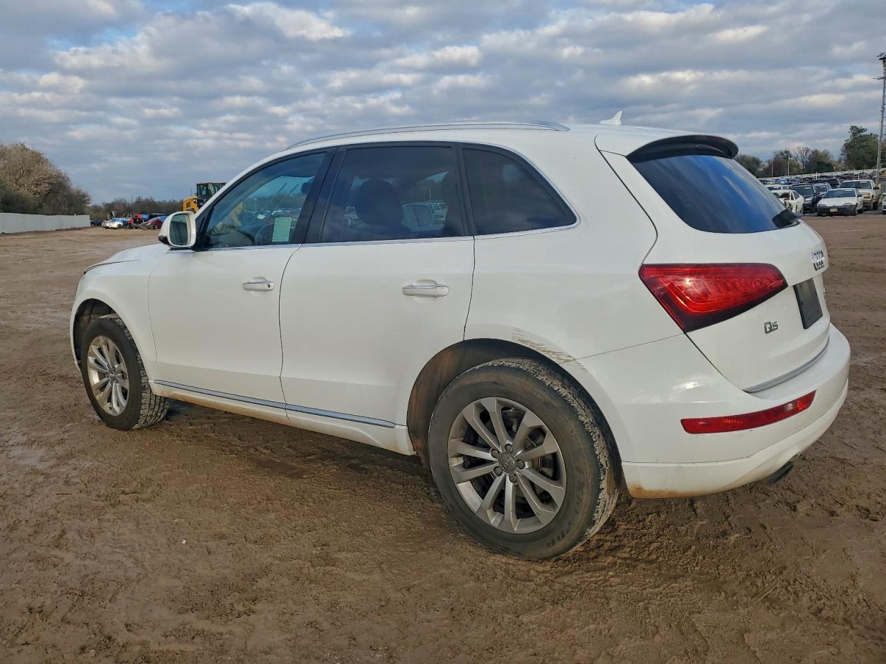 2015 AUDI Q5 — ?