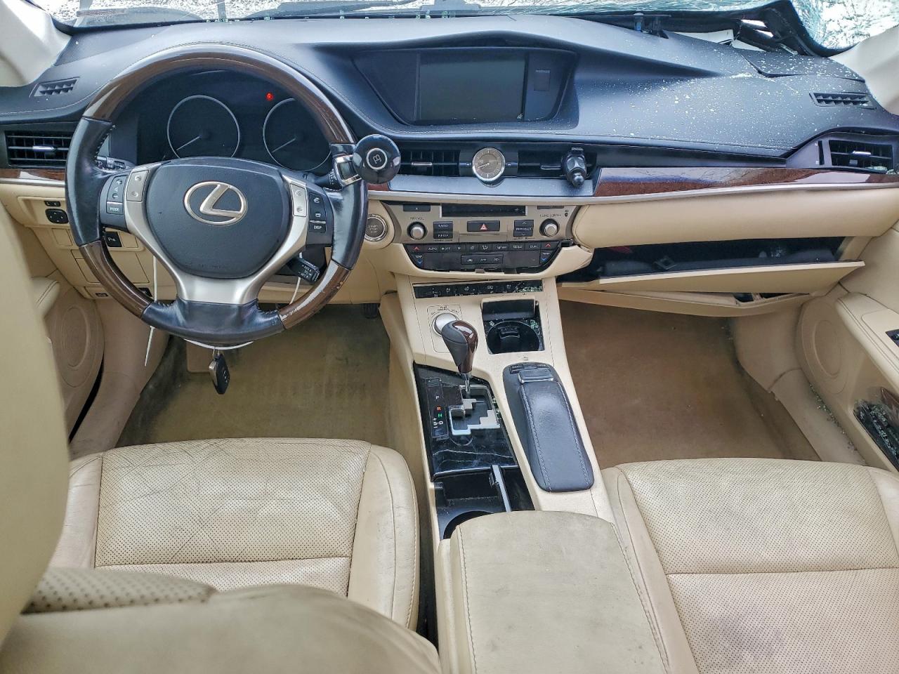 2015 LEXUS ES — ?