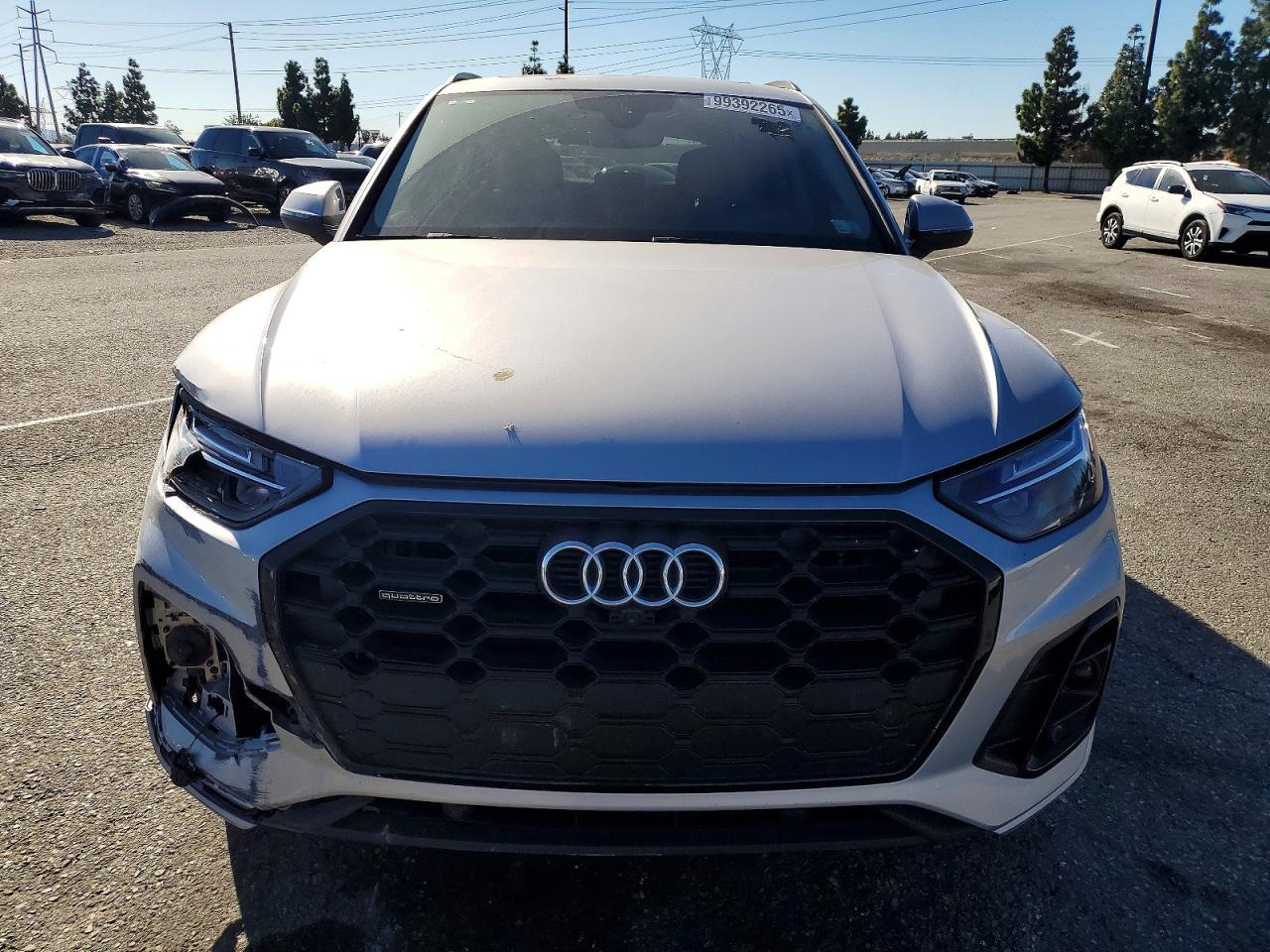 2022 AUDI SUV Q5 — ?